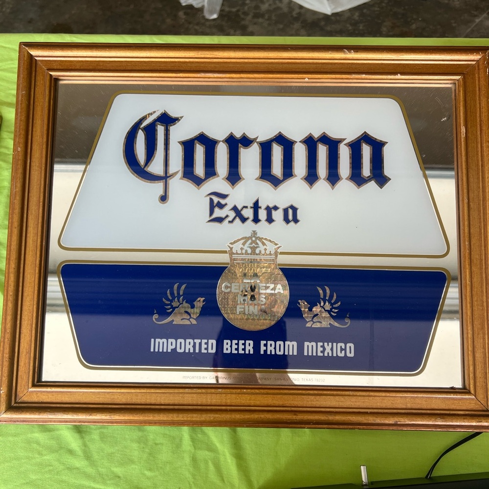 Corona Wall Decor - Working Light